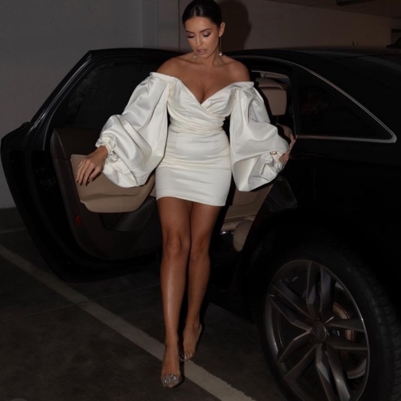 House of CB Dresses House Of Cb Carlyn Ivory Satin Balloon Sleeve